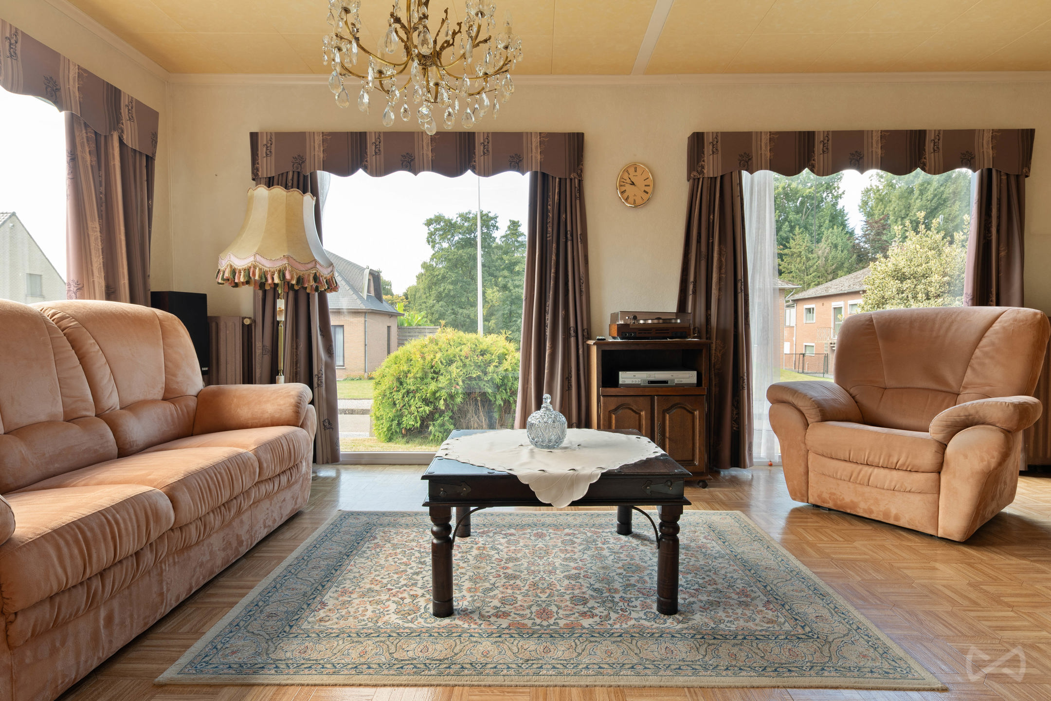 Bungalow met potentieel op ruim perceel - foto 4