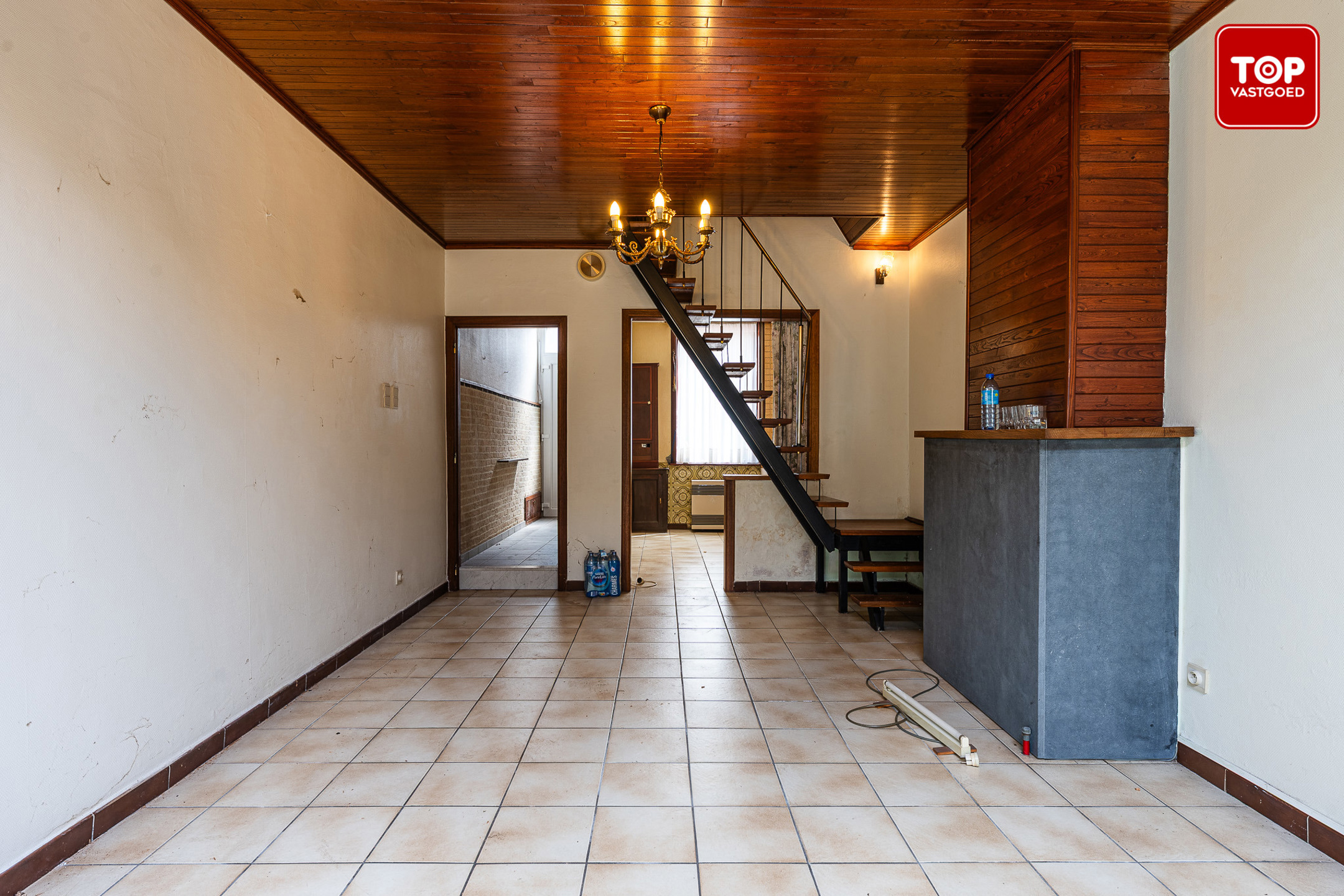 Te renoveren woning op fietsafstand van het centrum. - foto 4