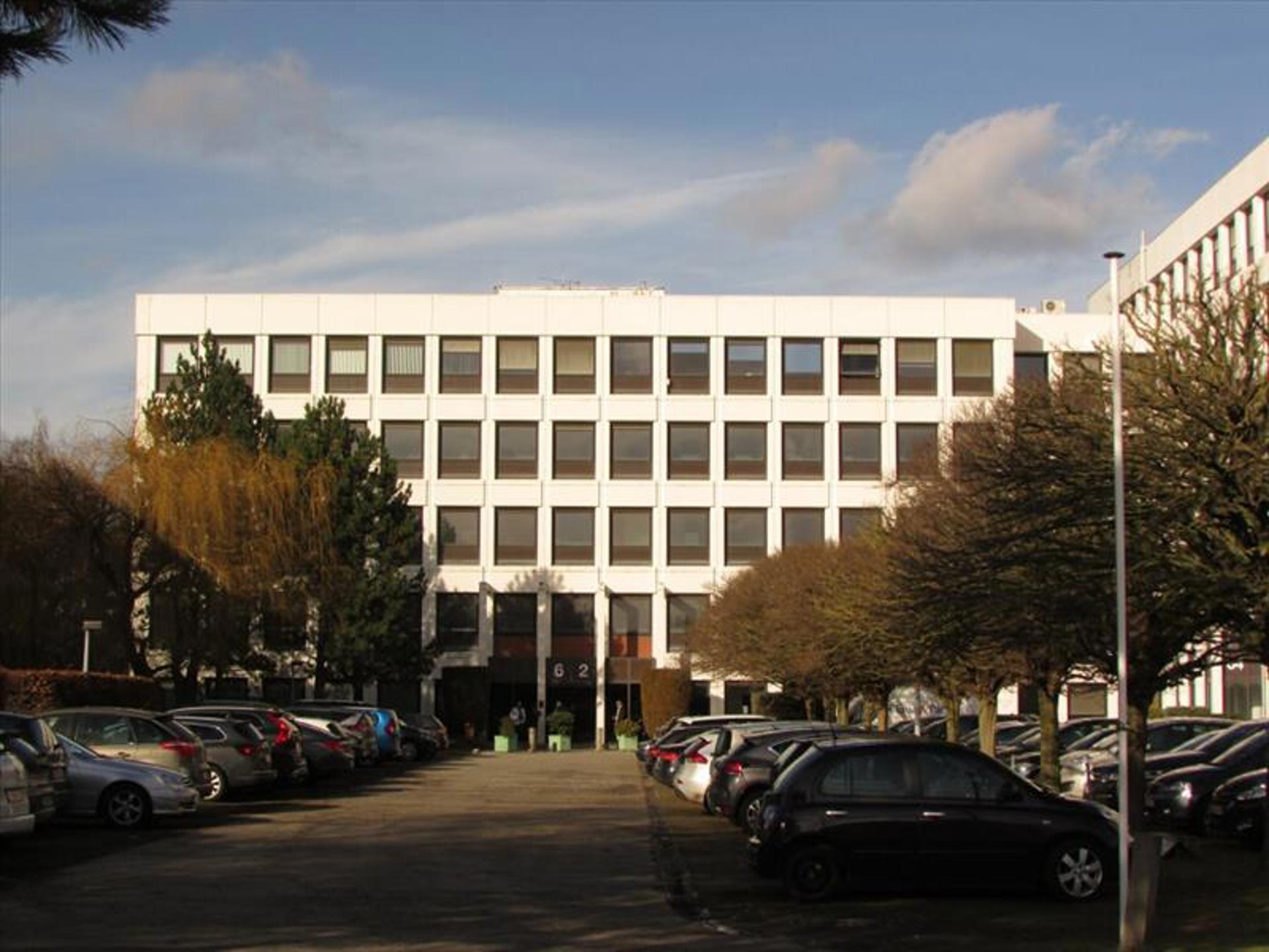 Commercial à louer à Haren - photo 2