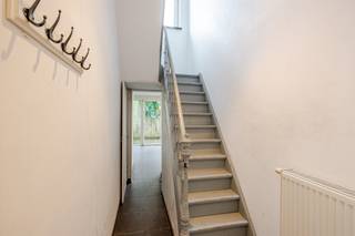 Te koop in Aalst, Nestor De Tièrestraat 6: een woning van 127 m² met twee slaapkamers en twee badkamers, ideaal voor wie op zoek is naar...