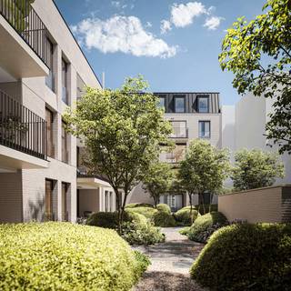 <p><strong>Hoogwaardig afgewerkte appartementen rond een betoverende stadstuin</strong><br />Een harmonieuze combinatie van stedelijke dynamiek en zalige rust. Het project bestaat uit 32 appartementen, verdeeld over drie gebouwen, wat zorgt voor een kleinschalige en geborgen sfeer.</p>
<p>De architectuur van Verhamme De Vel geeft het geheel een sterk karakter, geïnspireerd op de historische omgeving. Door de opdeling in woonvolumes op menselijke schaal krijgt het project een intieme uitstraling.</p>
<p>De tuin- en landschapsarchitectuur van Koen Aerts (Archi-verde) zorgt voor een gelaagd spel van groene haagranden en transparante boomkruinen: een prachtige, groene binnentuin — een zeldzame luxe in de stad.</p>
<p>Bovendien is het project uiterst duurzaam en toekomstbestendig, met een E-peil lager dan 20 en volledig fossielvrij.</p>
<p>Parking mogelijkheid en berging.</p>
<p>Aankoop onder 6% mogelijk alsook 100% vrijstelling onroerende voorheffing gedurende 5 jaar.</p>