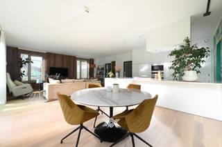 Dit zonnige nieuwbouwappartement maakt deel uit van de ontwikkeling LUX, een groen woonpark in de zuidrand van de stad. Een ligging die het beste...