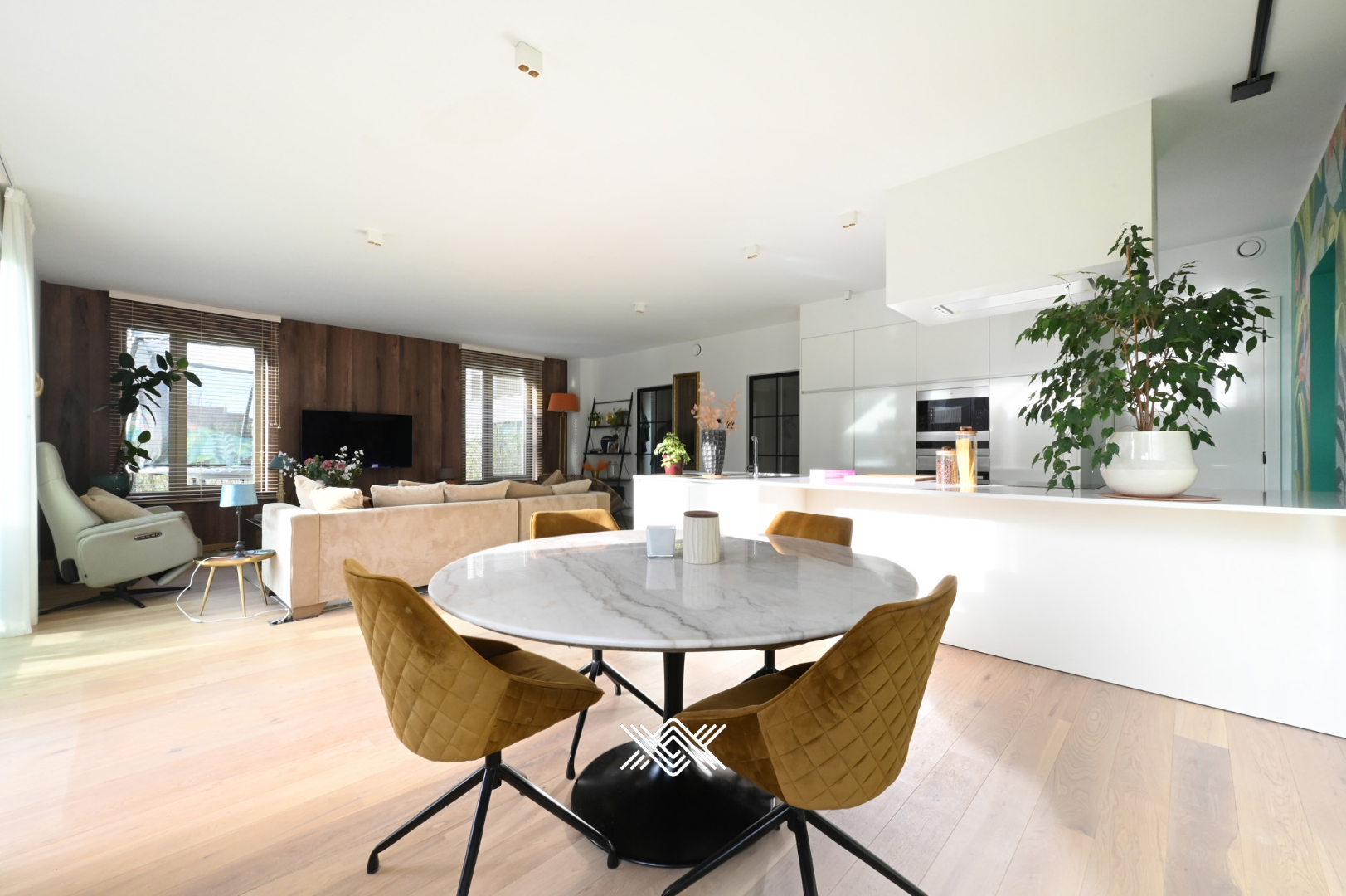 Schakelwoning met 3 slaapkamers en tuin in groen woonpark - foto 3