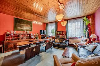 Info: bruxelles.ouest@weinvest.be or +32 2 315 77 22 | Single-family home located close to all amenities (public transport, schools, shops)...