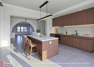 Deze volledig vernieuwde woning is gunstig gelegen langs een belangrijke invalsweg tussen Diest en Scherpenheuvel, met vlotte bereikbaarheid...