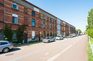 Située dans la paisible Gerard Willemotlaan à Mariakerke, cette charmante maison offre une surface habitable de pas moins de 153 m².Cette propriété...