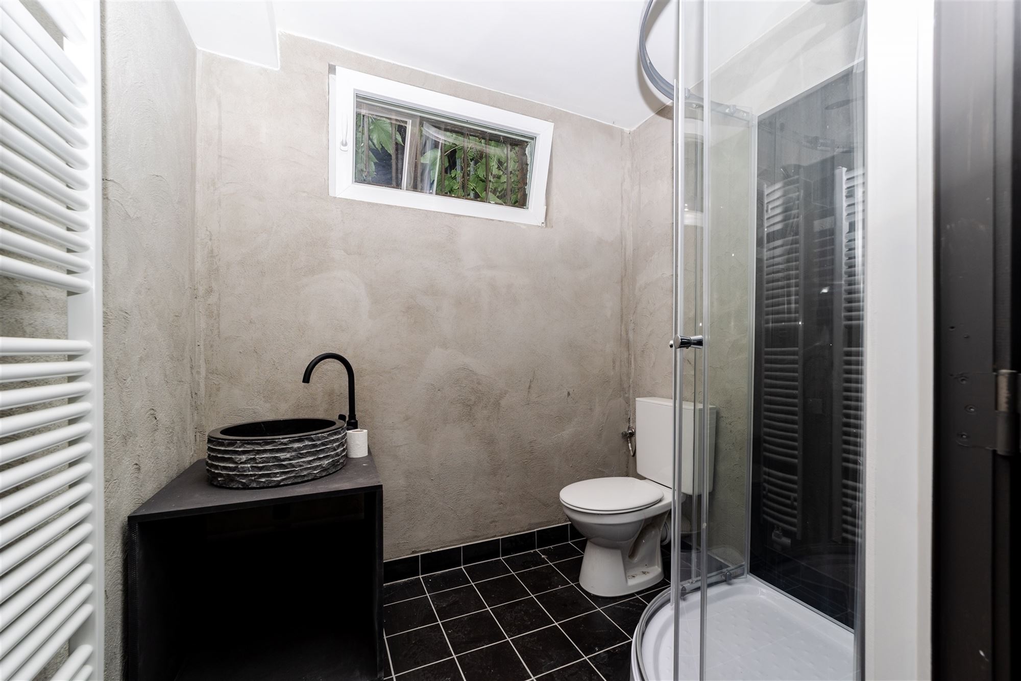 Gelijkvloers atelier - verhuurd aan 6.12% netto rendement - foto 3