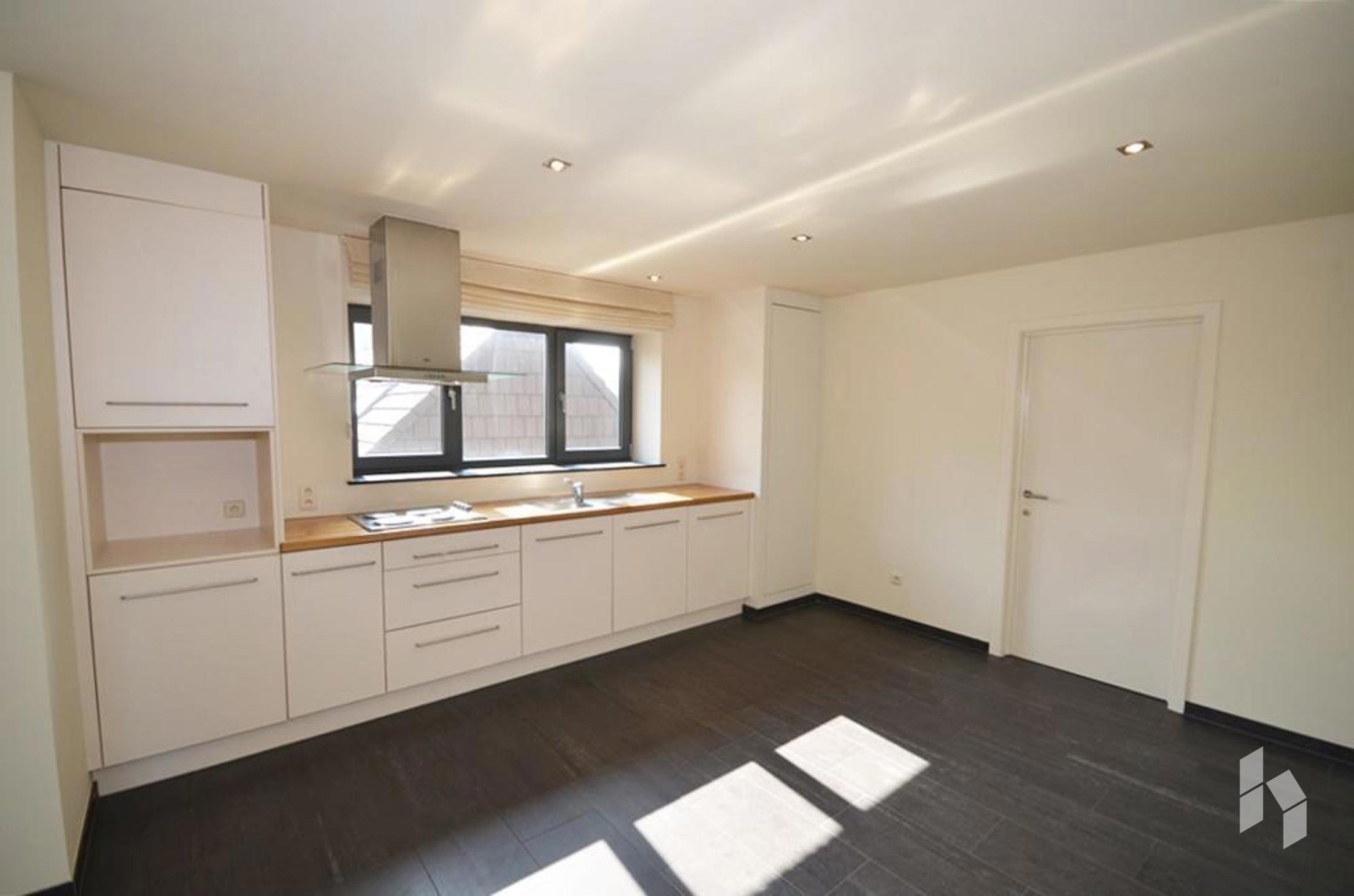 Appartement met 1 slaapkamer nabij centrum van Lommel! - foto 3