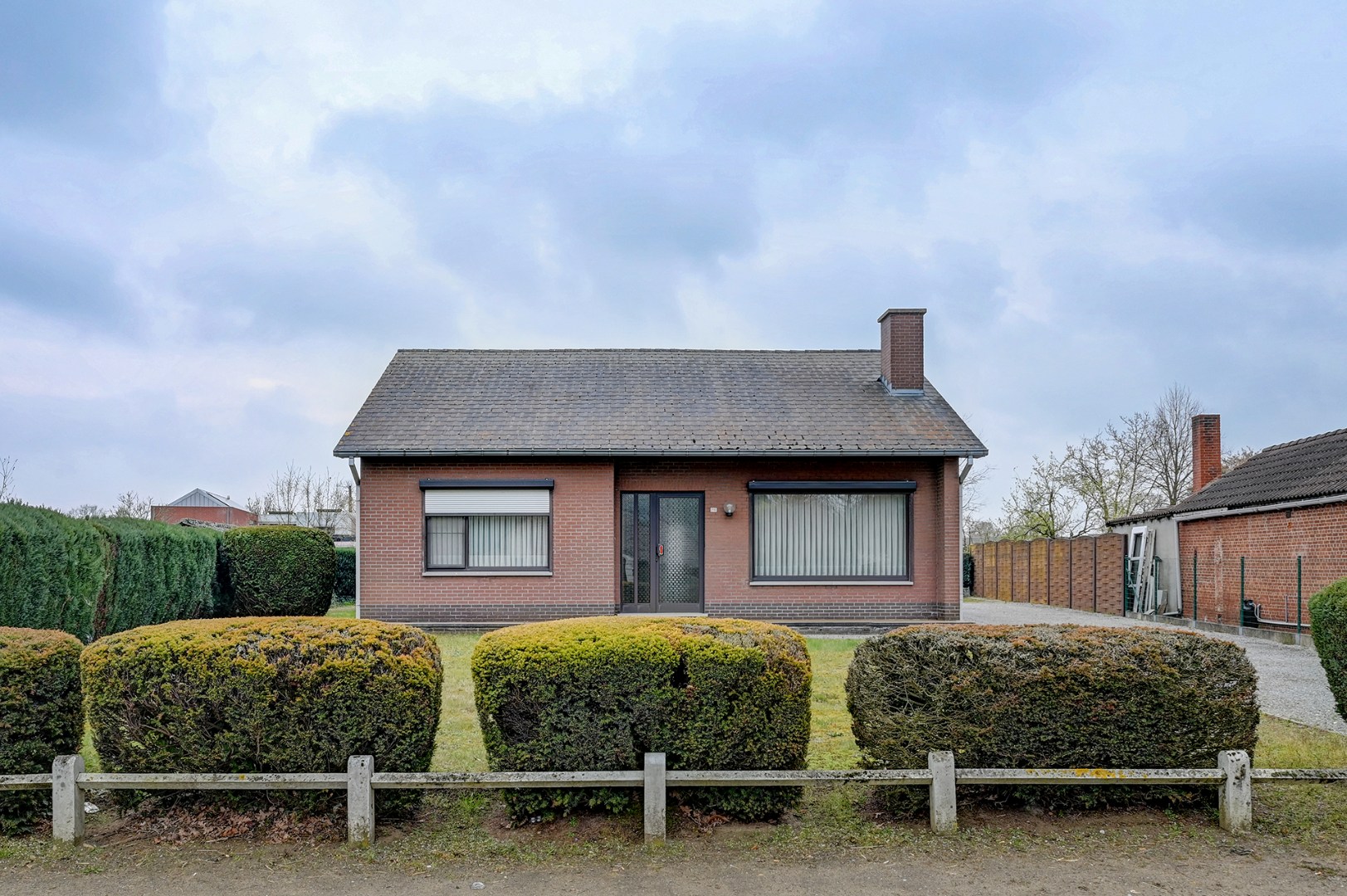 Gelijkvloers huis met drie slaapkamers - foto 2