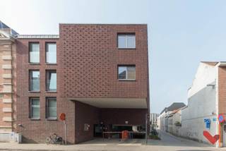 Spacieux espace de parking souterrain à vendre dans la Residentie Cartijnenveld situé à un emplacement pratique dans le centre de Louvain, dans...