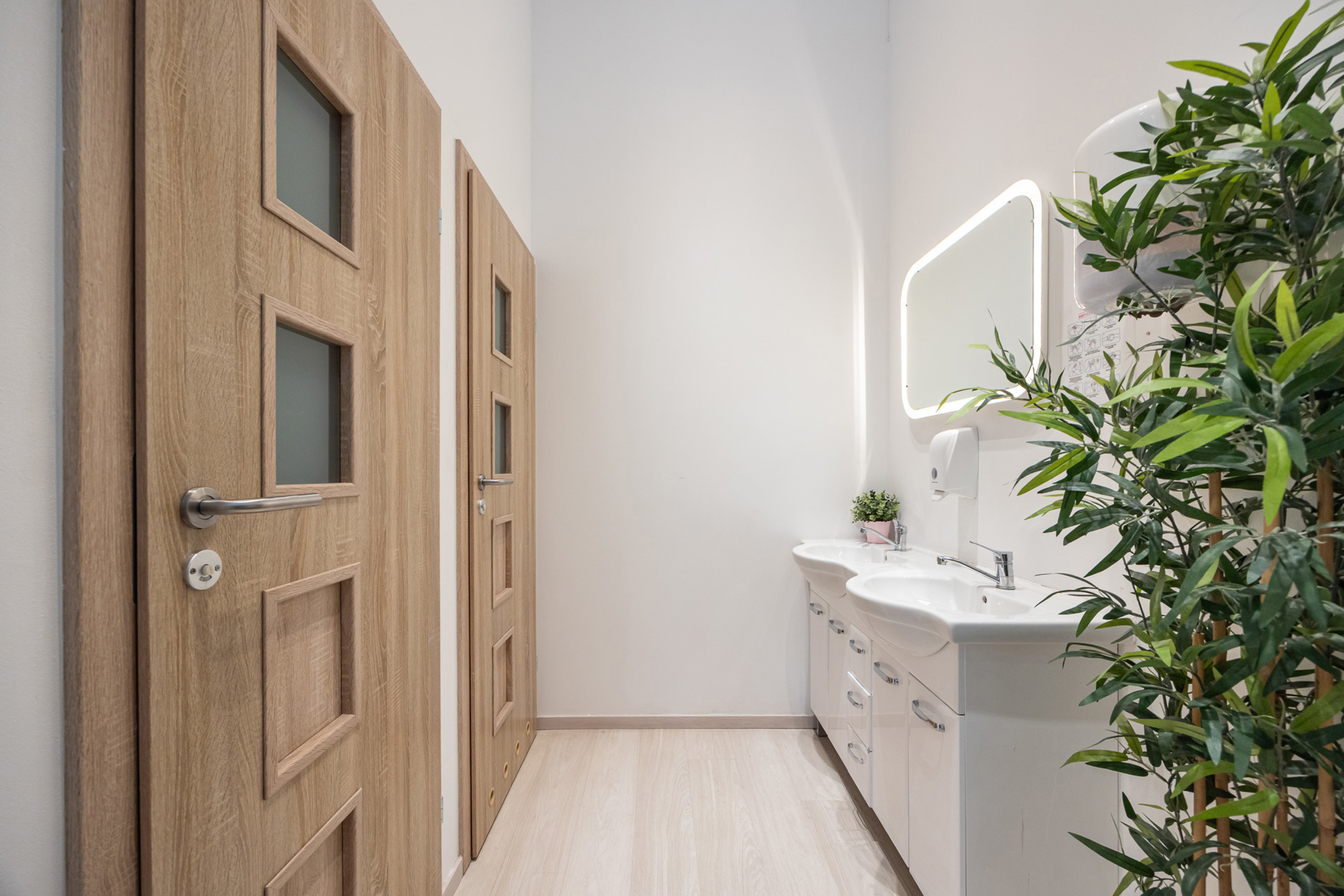 ANTWERPEN - Uitzonderlijke handelsruimte op centrale locatie - foto 5