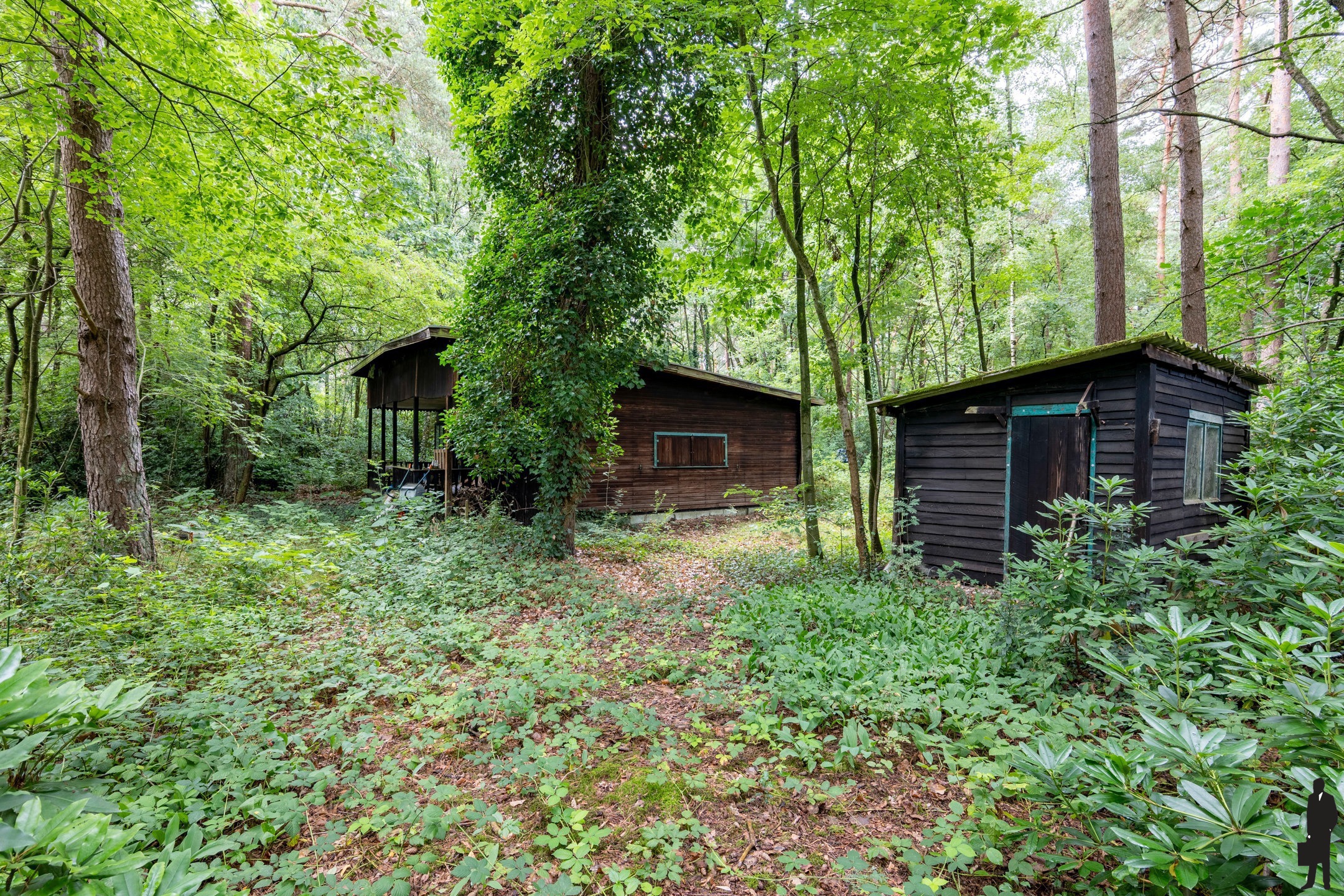 Bouwgrond met af te breken chalet - foto 4