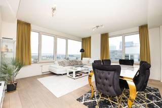 BRUSSEL, op de 7de verdieping van de recente en prestigieuze UpSite toren die luxe, moderniteit en veiligheid combineert, licht appartement van ±...