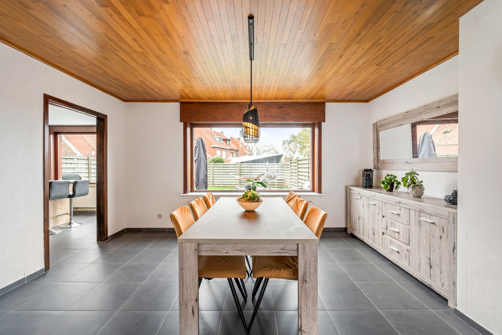 Instapklare woning met 3, mogelijks 4 slaapkamers, garage en tuin in Lauwe - foto 4