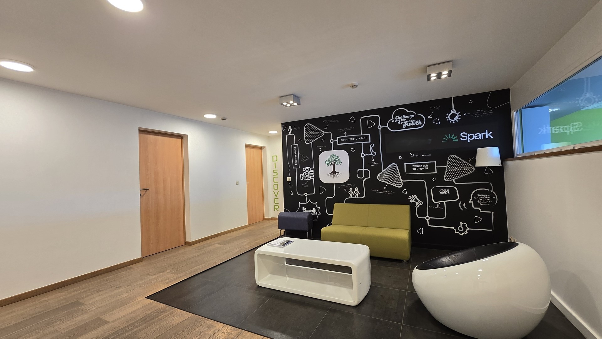 Instapklare kantoorruimte van 241 m² in Brussel. - foto 4