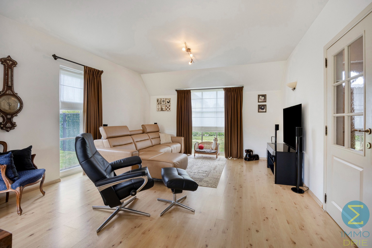 Vrijstaande woning met 3 à 4 slps op een perceel van 791m² - foto 4