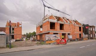 AANKOOP MOGELIJK AAN 6% BTW -Residentie "Ten Hove" is heel aangenaam gelegen nabij het schilderachtige dorpsplein van het gezellige Wieze. In...