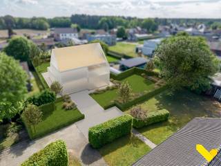 Prachtige bouwgrond voor open bebouwing op een perceel van 12a56ca.<br /><br />Deze bouwgrond heeft een straatbreedte van 37,82 meter met een bouwbreedte van 13,90 meter en een diepte van 52,46 meter met een bouwdiepte van 17 meter.<br /><br />Het perceel is geschikt voor open bebouwing en is voorzien van een zone voor bijgebouwen. Dit alles met een oostgerichte tuin.<br /><br />Centraal gelegen in Veerle Heide, in een doodlopende straat. Dit alles met een vlotte verbinding naar de omliggende gemeenten. Ook de fiets- en wandelpaden binnen handbereik zijn hier zeker een meerwaarde.<br /><br />Bent u geïnteresseerd of wenst u extra informatie aangaande mogelijkheden? Bel ons op het nummer 014 58 02 08.