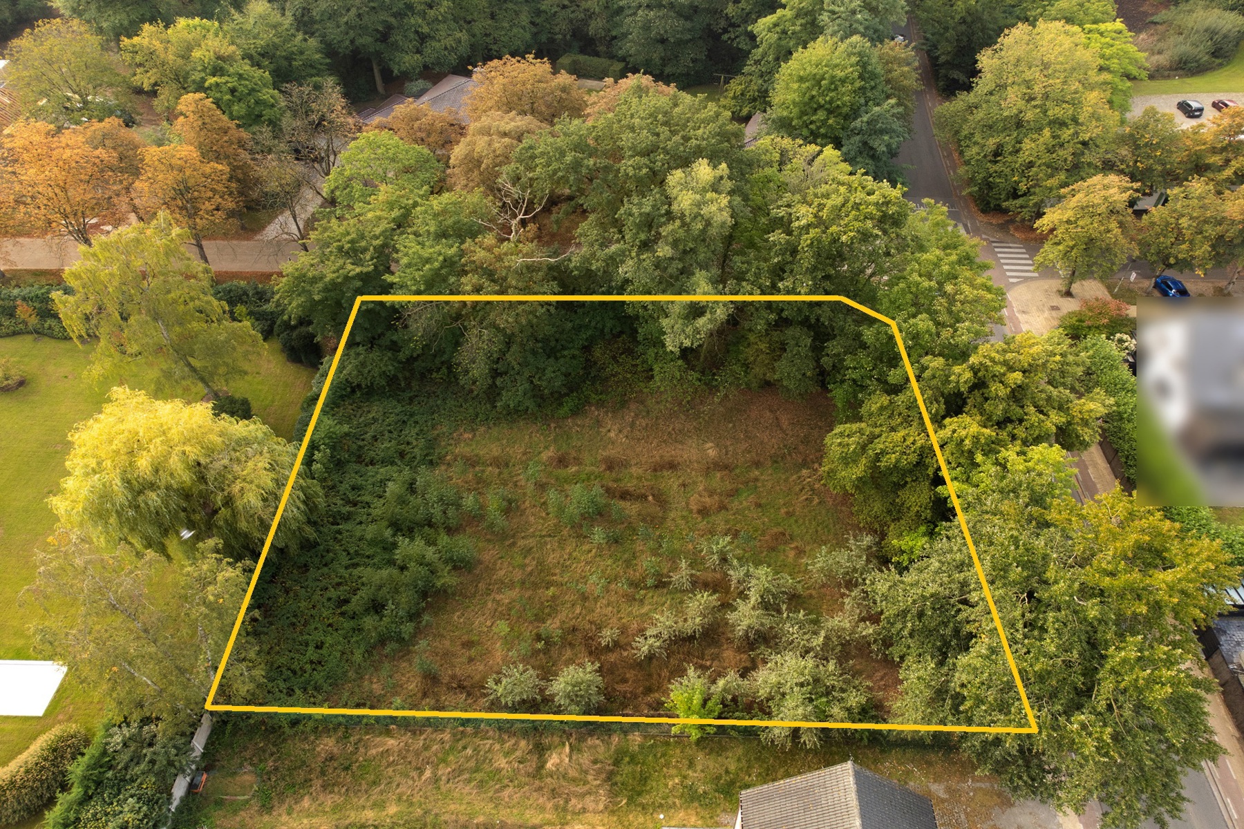 Gunstig gelegen bouwgrond van 2.099m² voor een OB - foto 1