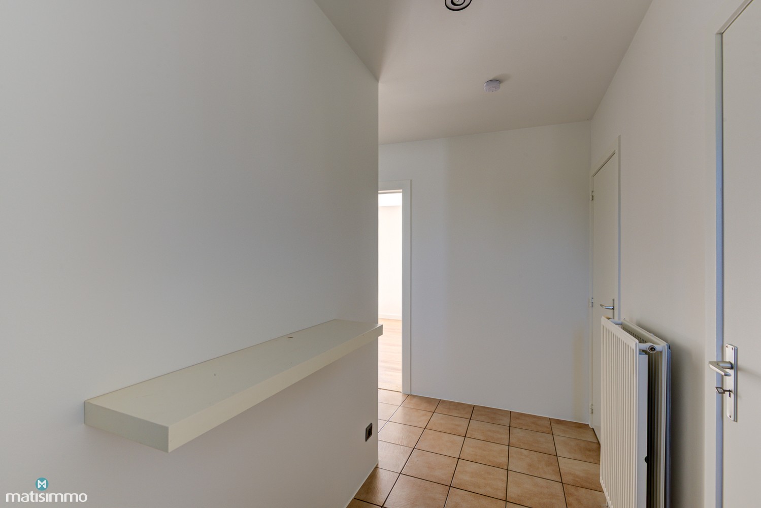 RUSTIG GELEGEN EENGEZINSWONING MET 3 SLAAPKAMERS, RUIME TUIN EN GARAGE TE VLIERMAAL - foto 4