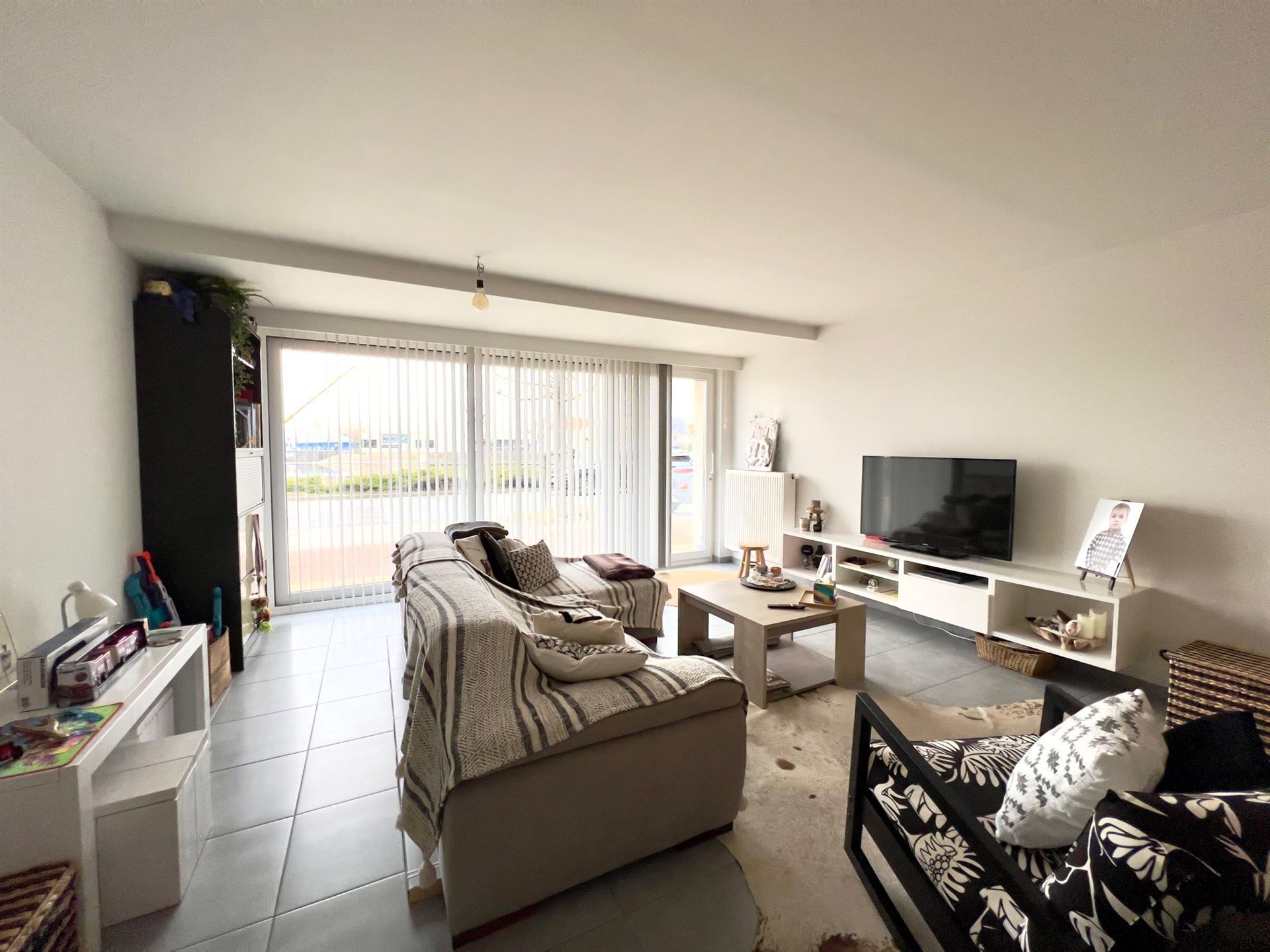 Ruim 2 slaapkamer appartement te Bredene - foto 4