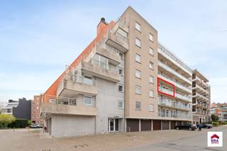 Te koop: verzorgd appartement in Koksijde, centraal maar toch rustig gelegen, met een ruim terras en mooi open zicht. Dit appartement, gebouwd in...