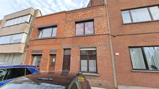 In deze iconische en legendarische straat, gelegen in een recent heraangelegde, autoluwe woonwijk bieden wij u deze prima onderhouden EGW.Gezien de...