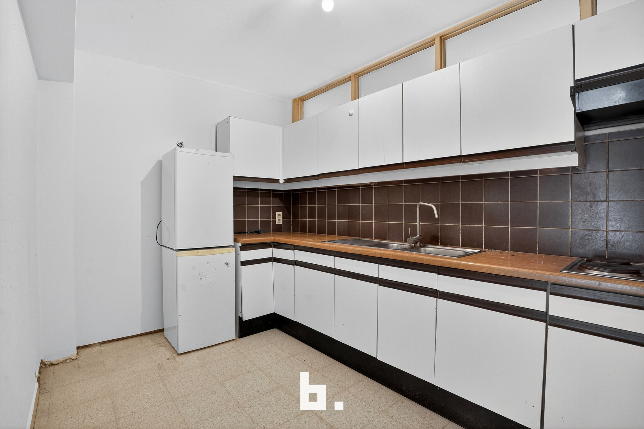 Lichtrijk 2-slaapkamerappartement op het gelijkvloers gelegen te Roeselare - foto 4