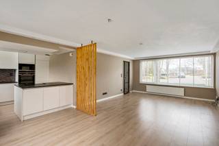 In een rustige en kindvriendelijke wijk van Paal vind je deze leuke woning (141m2) met 4 slaapkamers, inpandige garage en zuid gerichte tuin...