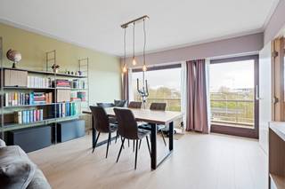 Te koop: verzorgd appartement in het centrum van Strombeek-Bever, op korte afstand van park, openbaar vervoer en invalswegen. Dit appartement...