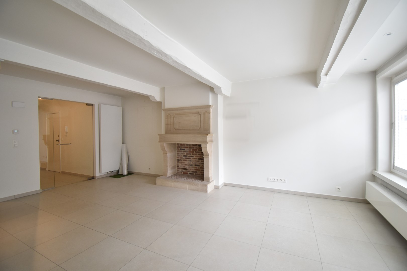Modern appartement met 2 slaapkamer in het bruisende centrum van Knokke. - foto 4