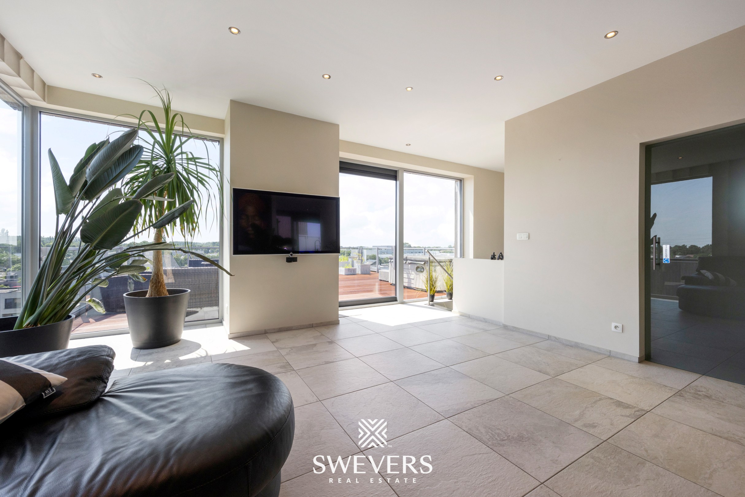 Luxueus penthouse van 204 m² met uitzonderlijke terrassen en panoramisch zicht in Hasselt - foto 5