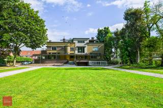 Prachtig meesterwerk ‘villa Gaverzicht’ van architect Gentiel Van Eeckhoutte, volledig gerestaureerd met authentieke elementen, op exclusief...