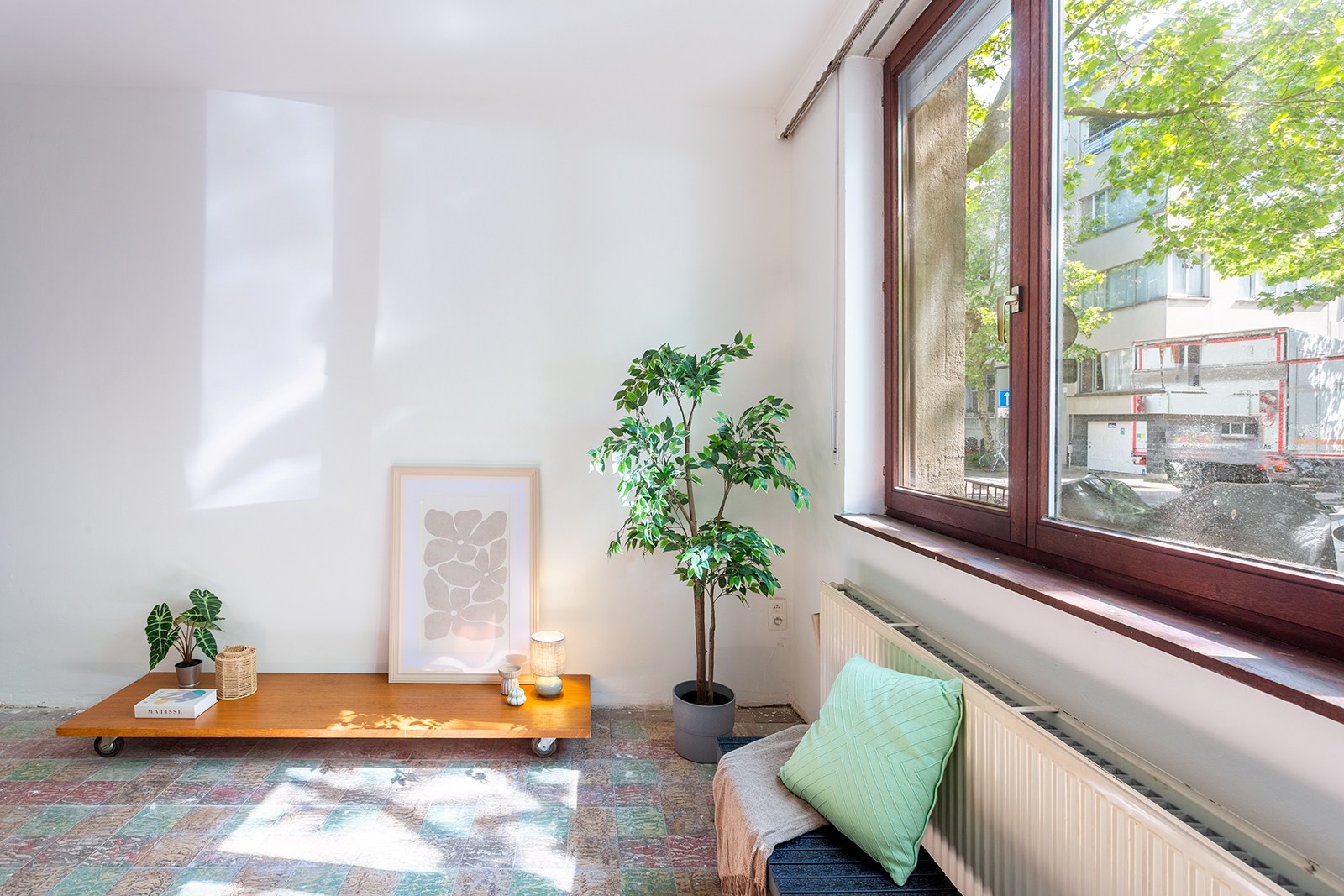 Woning met 6 slaapkamers, volledig naar eigen smaak renoveren - foto 3