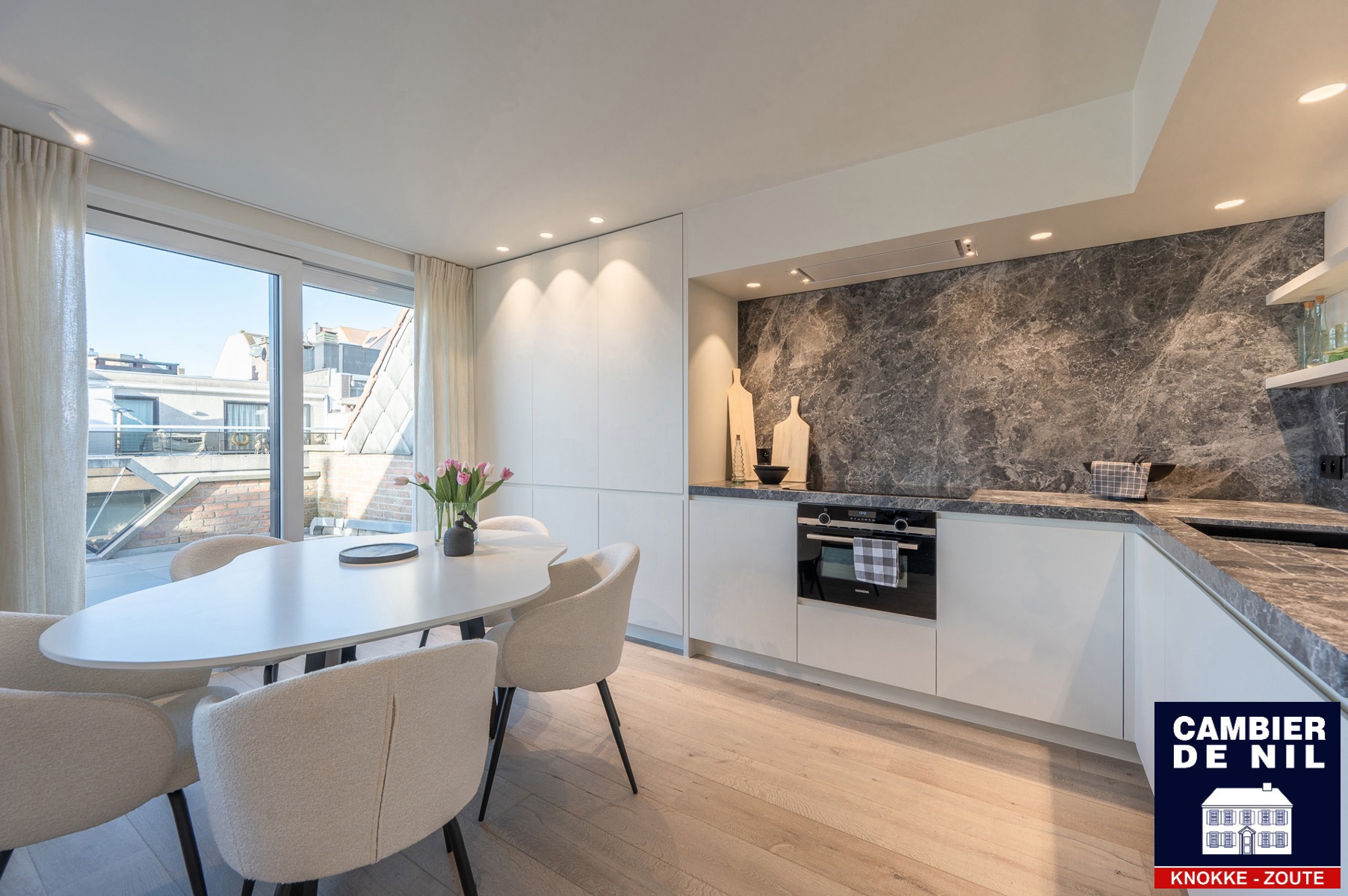 Gerenoveerde penthouse op enkele stappen van het strand - foto 4