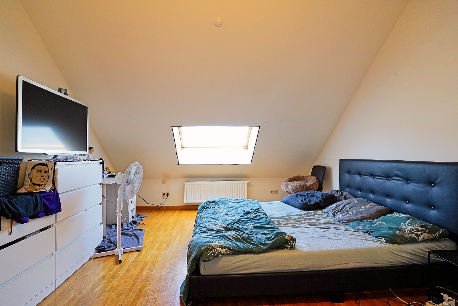 Zeer lichtrijk appartement nabij het centrum van Sint-Gillis-Dendermonde - foto 4