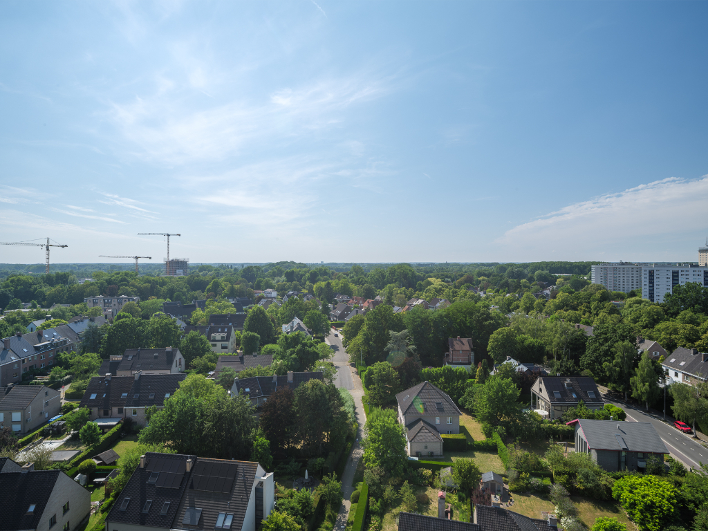 Ruim hoekappartement (ca. 155 m2) met o. m. drie slaapkamers en een fantastisch verzicht - photo 4
