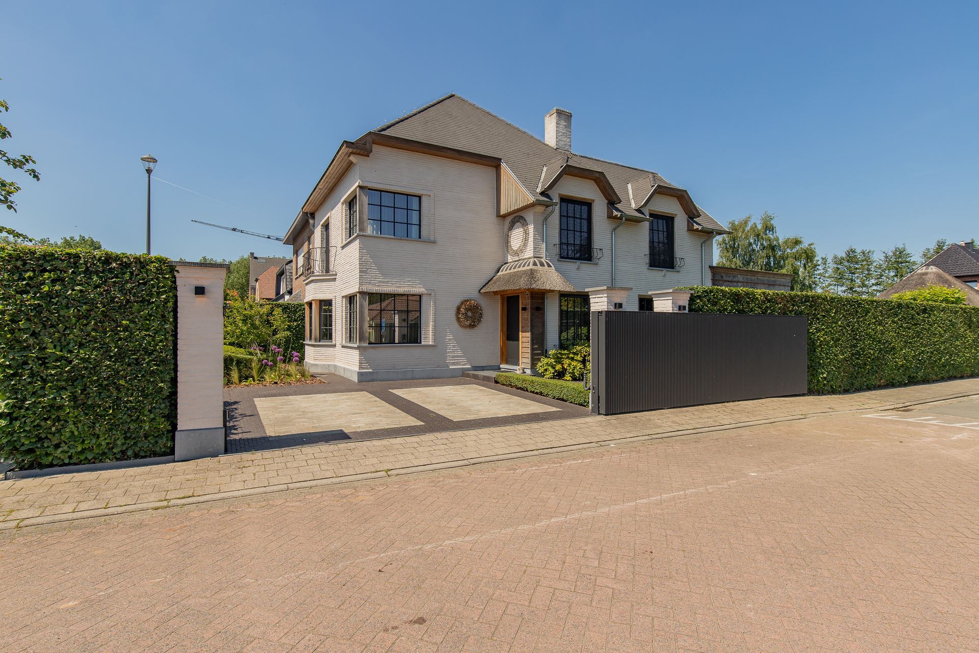 exclusieve woonst met 3 slaapkamers en zwembad - foto 1