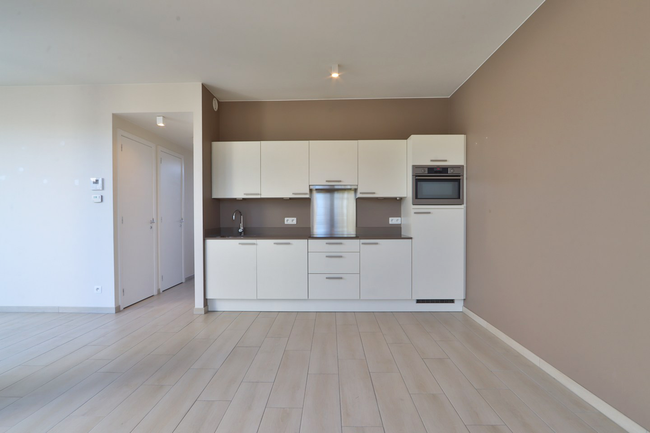 Recent 1-slpk appartement met 2 terrassen in centrum Beveren - foto 4