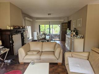 BEZOEK AANVRAGEN ENKEL MOGELIJK VIA VOLGENDE LINK: https://verlinden.mijnhuurprofiel.be/property/82b12801-b9f6-43e0-a008-be2193c110a5<br /><br />Deze woning is rustig gelegen in Mol-Heidehuizen doch dichtbij een (lagere) school, supermarkt en met een vlotte verbinding naar Mol-Centrum en omliggende gemeenten.<br /><br />Via de inkomhal kom je in de ruime leefruimte die opgedeeld is in een zit- en eethoek.<br />De keuken is voorzien van een kookplaat, afzuigkap, spoeltafel, betegeld aanrecht en voldoende opbergruimte. <br />Verder vind je op het gelijkvloers nog een toilet, wasplaats en bergruimte.<br /><br />De nachthal geeft toegang tot 2 slaapkamers en de betegelde badkamer met lavabo, douche en toilet. <br /><br />Verder beschikt de woning over een gezellige tuin met garage.<br /><br />Huurprijs: € 950/maand | beschikbaar: 01/03/2026 | EPC: 229 kWh/m² (label C)