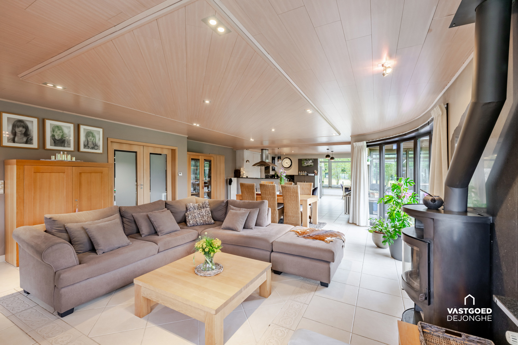 Ruime woning met inpandige loods nabij het centrum van Eke en Zevergem - foto 4