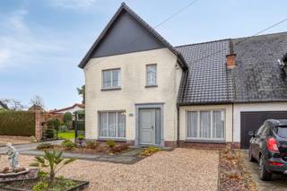 Instapklare halfopen bebouwing met 227 m² woonplezier in hartje Genk (Boxbergheide)!Ben je op zoek naar een ruime, instapklare woning op een...