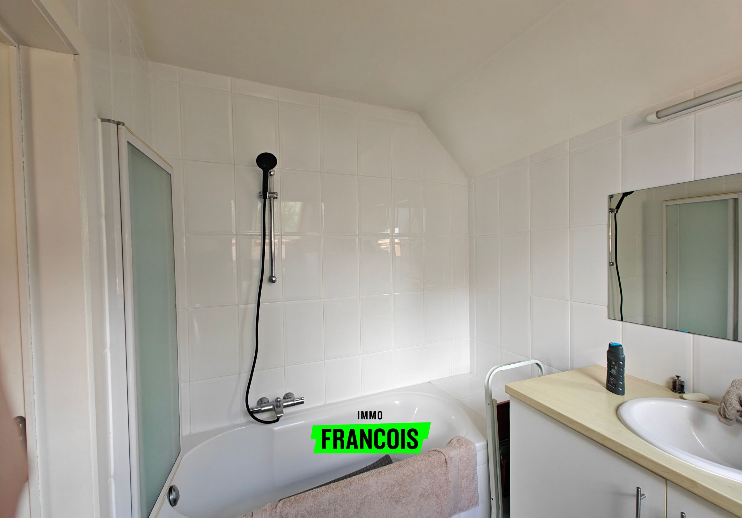 Lichtrijk appartement te huur in Merkem - foto 5