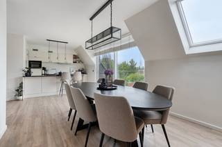 Ready to move in, bright duplex with 2 terraces for sale in the heart of AalterJust a stone's throw from the Markt in the bustling center of...