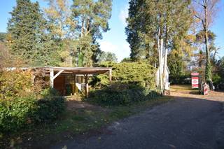 Palton troeven:- Gelegen in een bosrijke omgeving nabij de Nederlandse grens- Ruime garage/werkplaats- Zonnepanelen- Volop privacyWelkom bij...