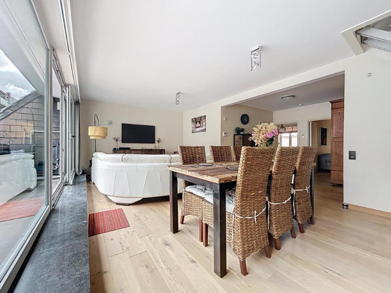 Subliem gelegen appartement met 3 slpks, 2 badks en zeezicht - foto 4