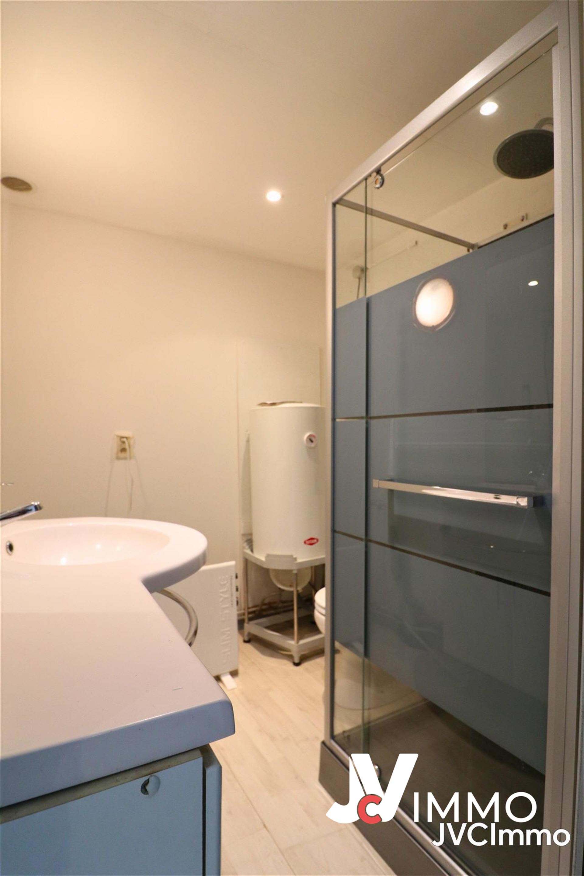 Apartment - photo 5