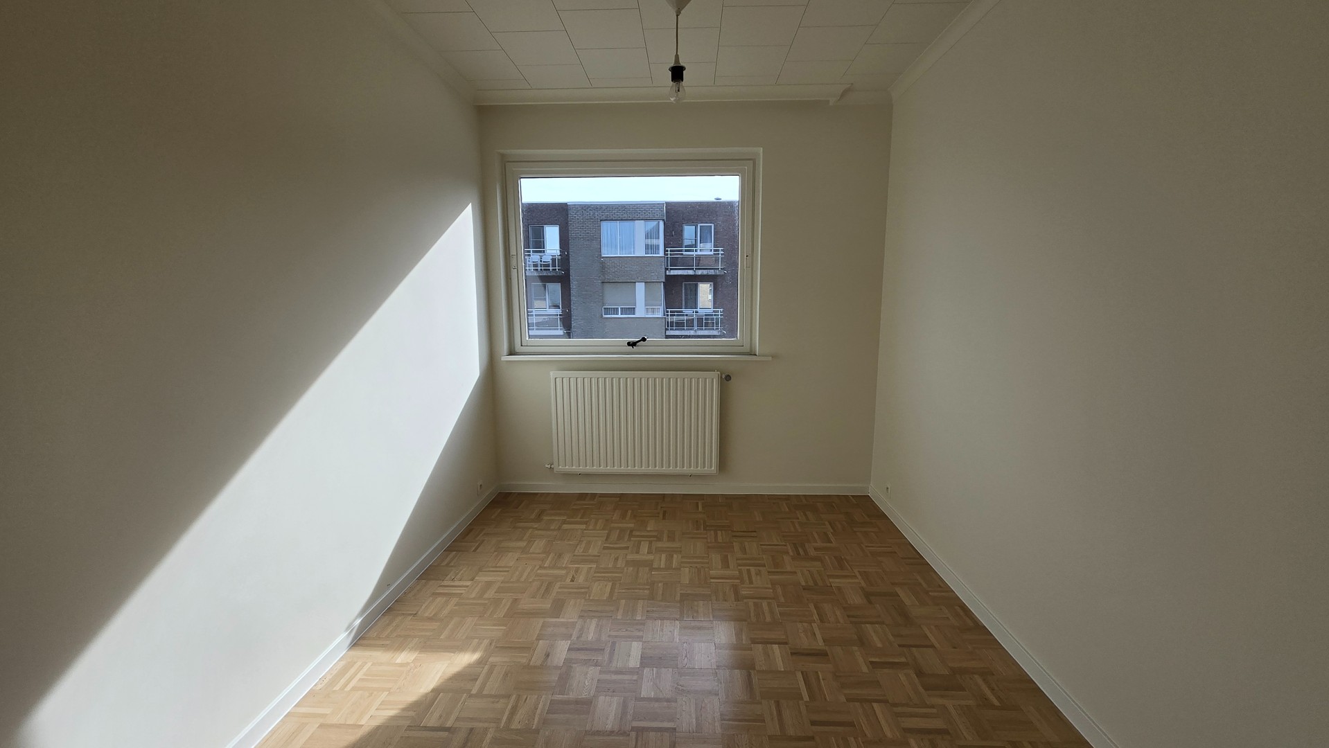 Lichtrijk hoekappartement met 3 slaapkamers - foto 5