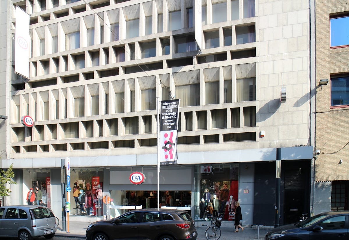 Handelspand van 2.000 m² te huur in centrum Kortrijk - foto 2