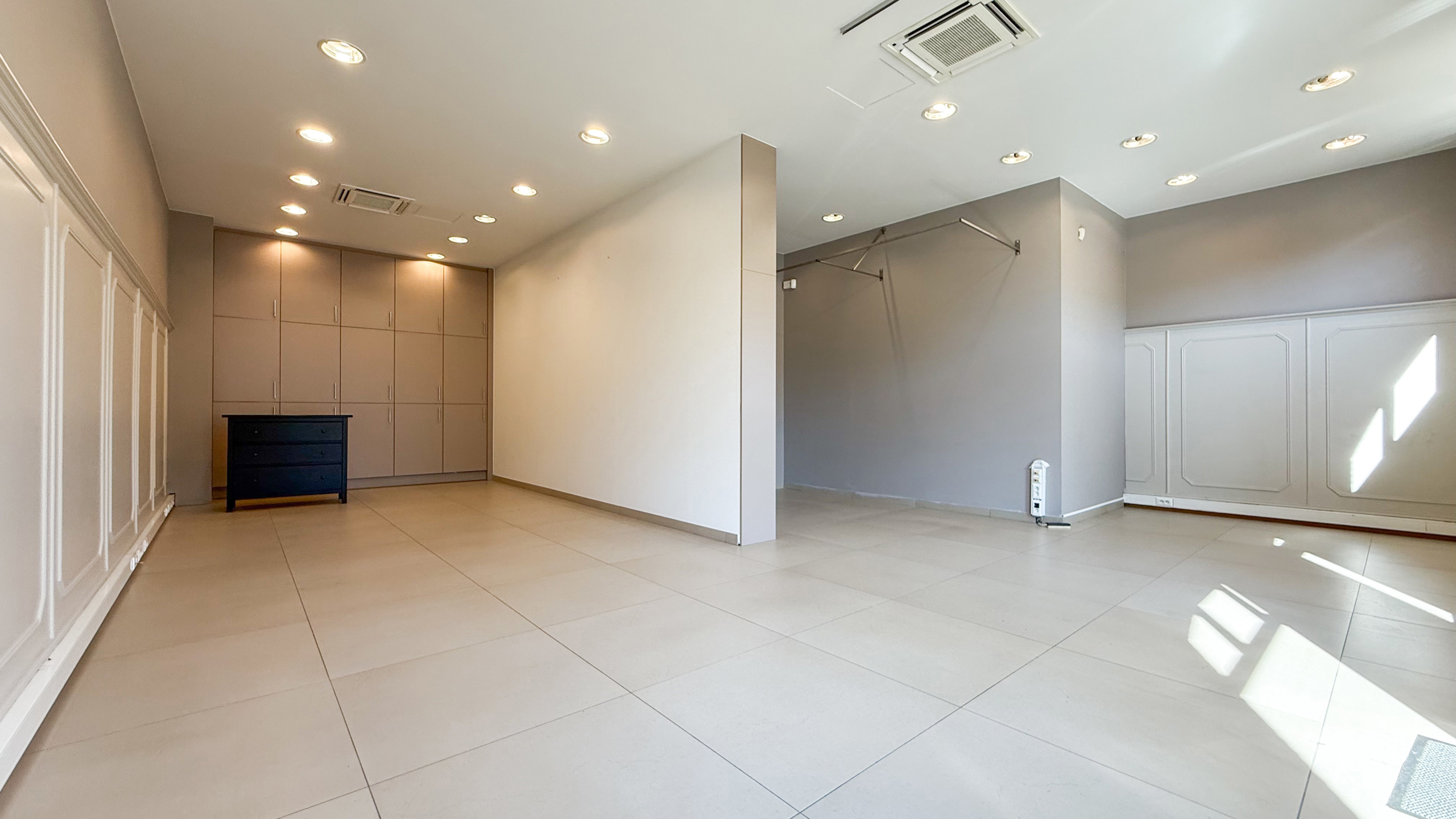 Opbrengsteigendom met Appartement en kantoorruimte! - foto 5